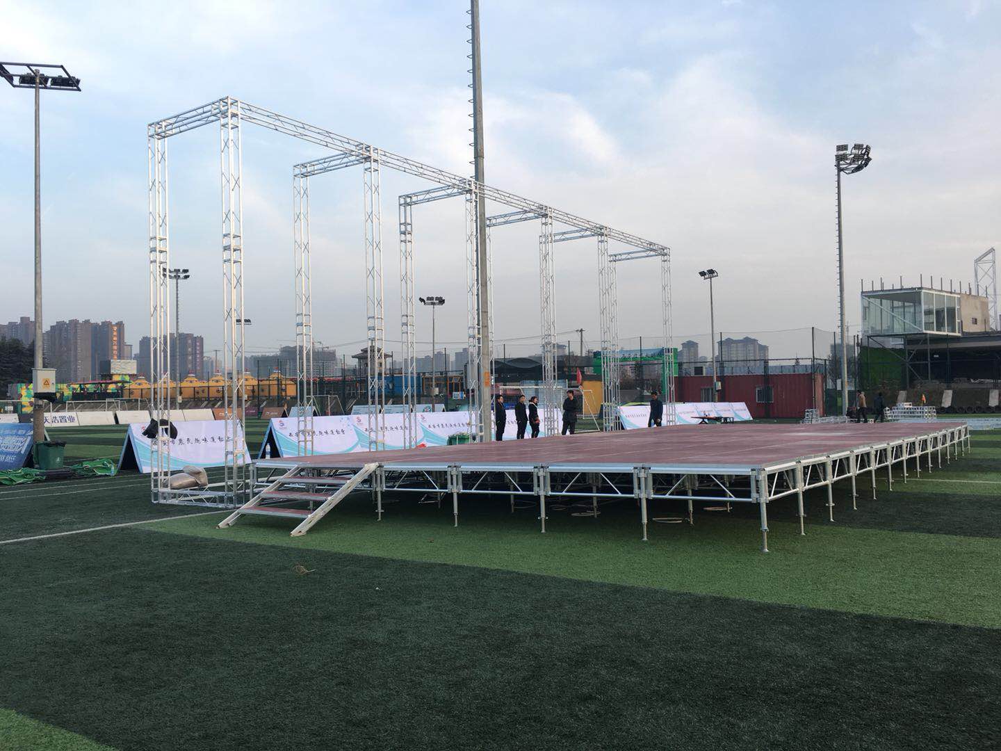 廣州舞臺搭建一般多少錢_舞臺搭建公司收費標準